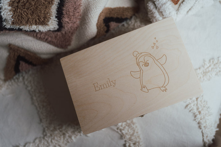 Personalisierbare Geschenk-Holzbox – Ideal für Schmuck & Baby-Erinnerungen