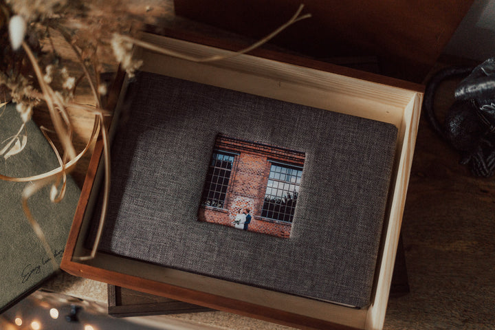 Holzbox für ein Fotobuch